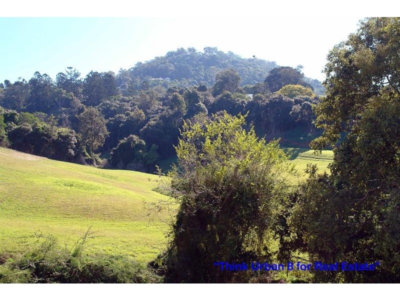 252 Moons Lane, Brookfield QLD 4069